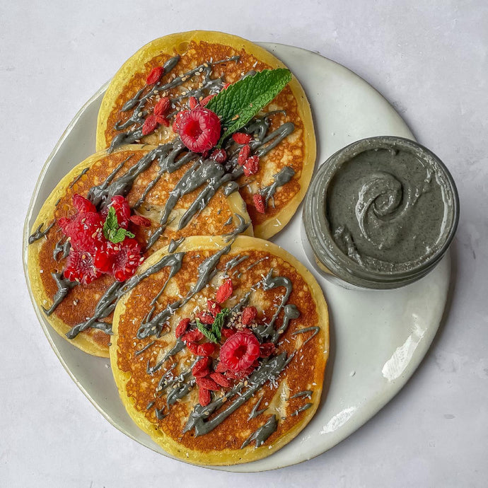 #RecipeByÜmy : Pancakes au sésame noir